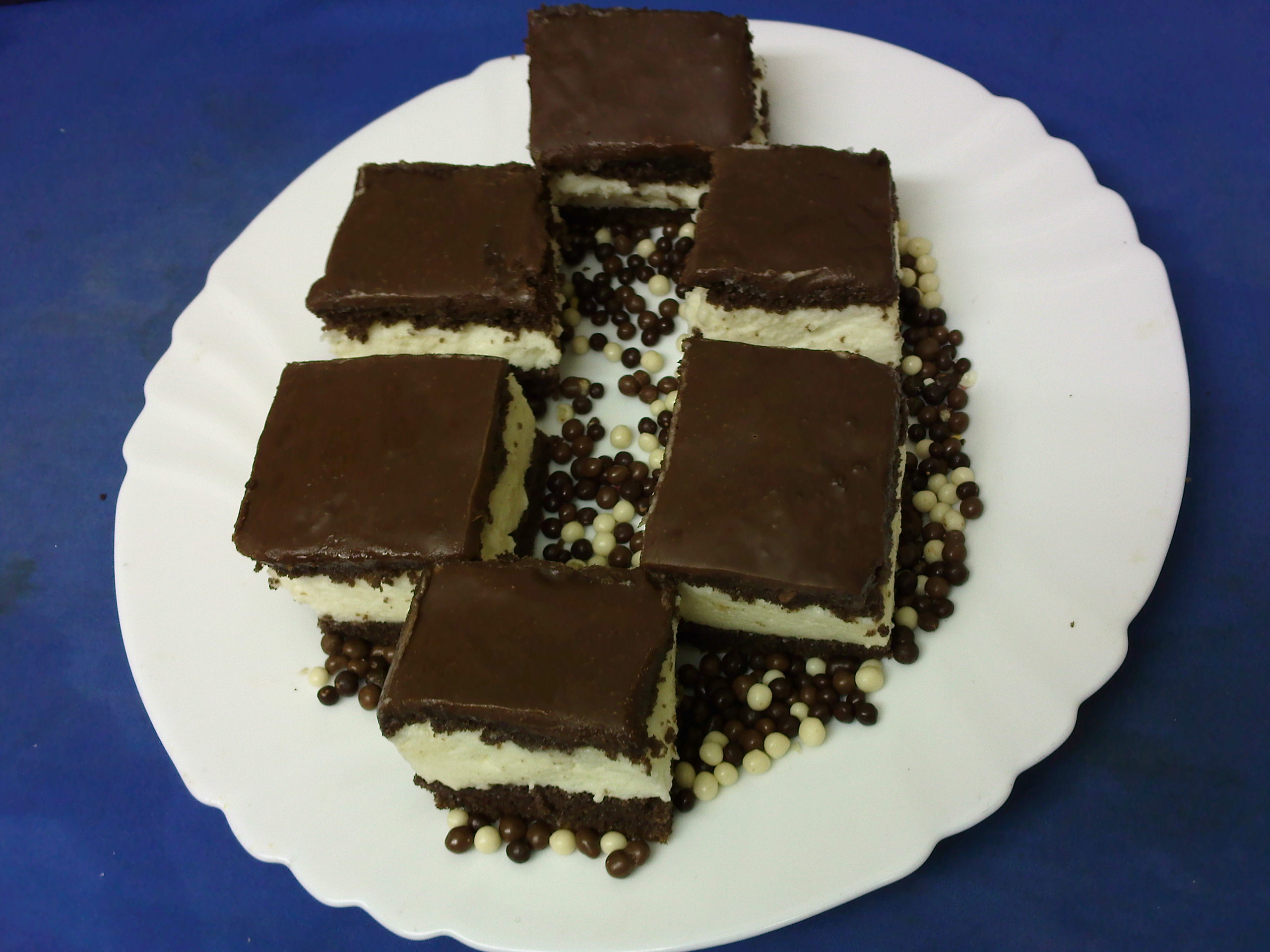 Patratele cu lapte (Milch Schnitte)