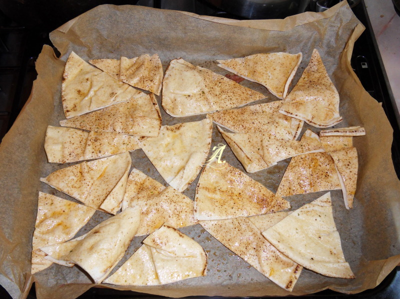 Home made chips / guacamole