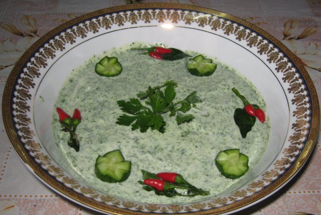 "Bagdunesieh"-Salata de patrunjel verde cu iaurt