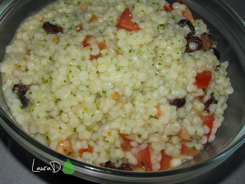 Ardei umpluti cu couscous gremolata