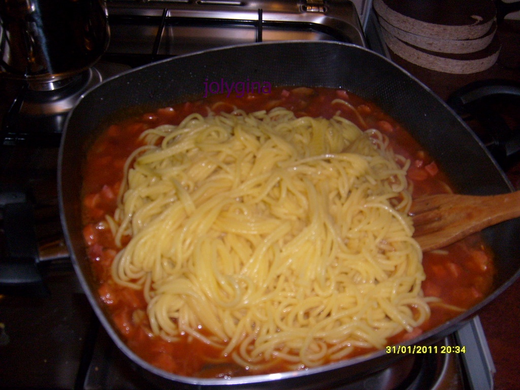 Spaghete milaneze