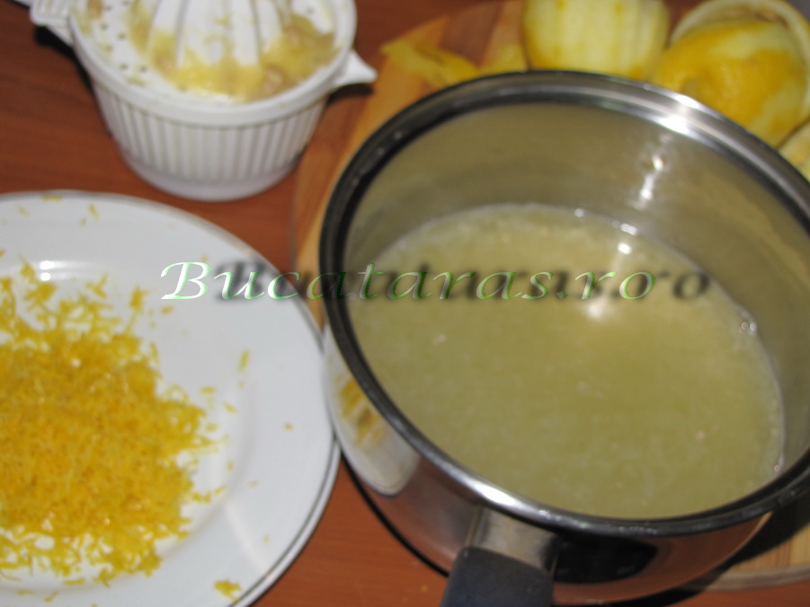 Turn de clatite cu crema limoncello