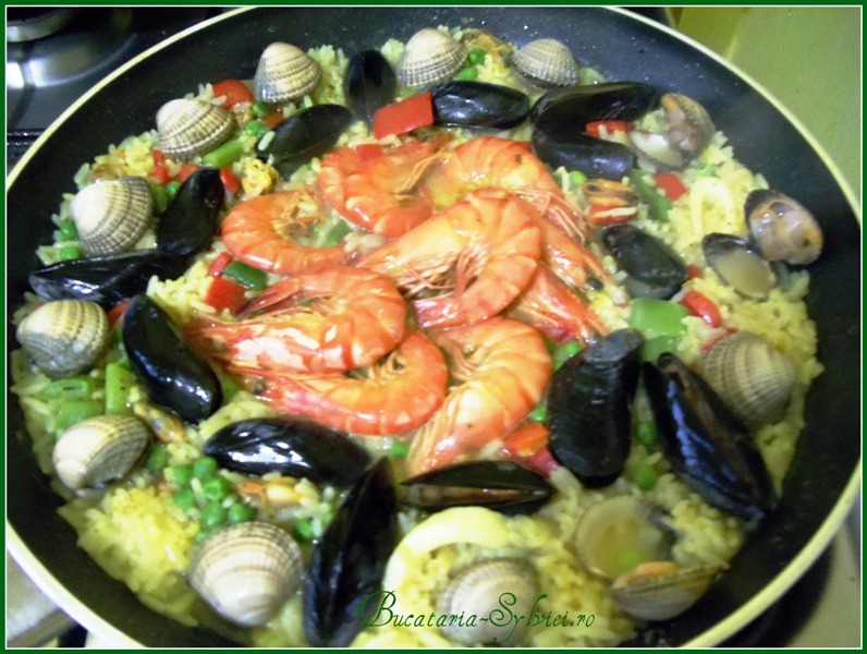 Paella valenciana