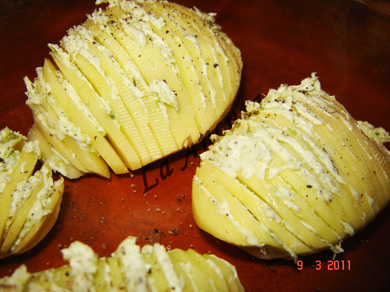 Cartofi Hasselback