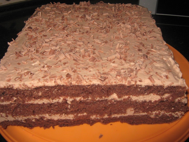 Tort cu mousse de ciocolata