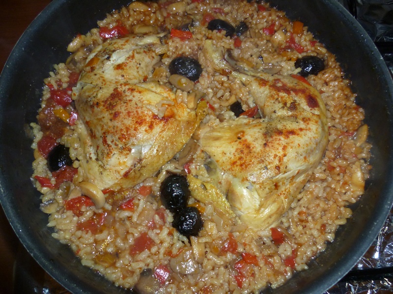 Pulpe de pui cu pilaf taranesc la cuptor