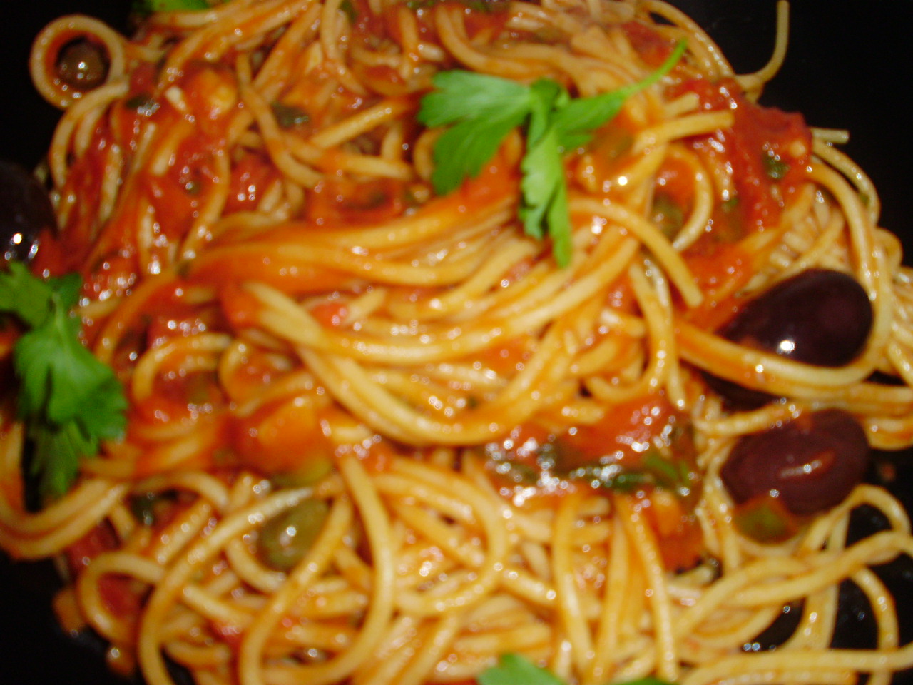 Spaghetti integrale alla puttanesca