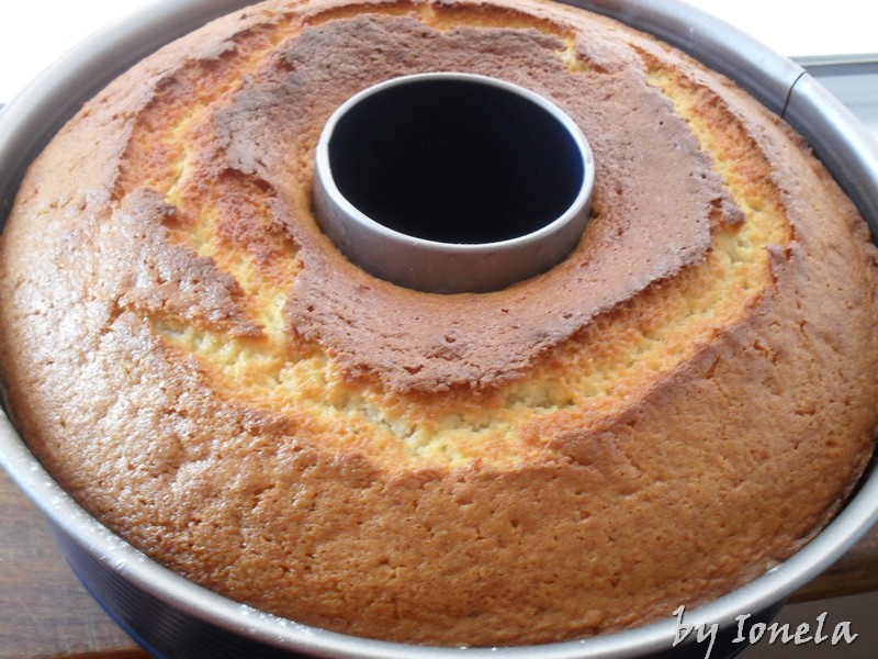 Guguluf cu lamaie-Lemon Pound Cake