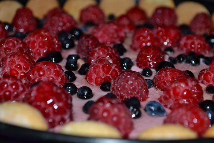 Tort de zmeura si mascarpone