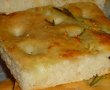 Focaccia alla genovese cu usturoi si rozmarin-0