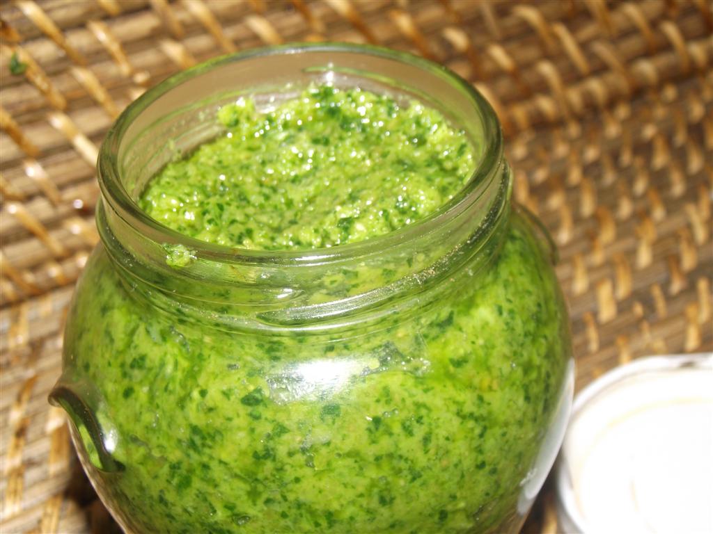 Pesto de pătrunjel