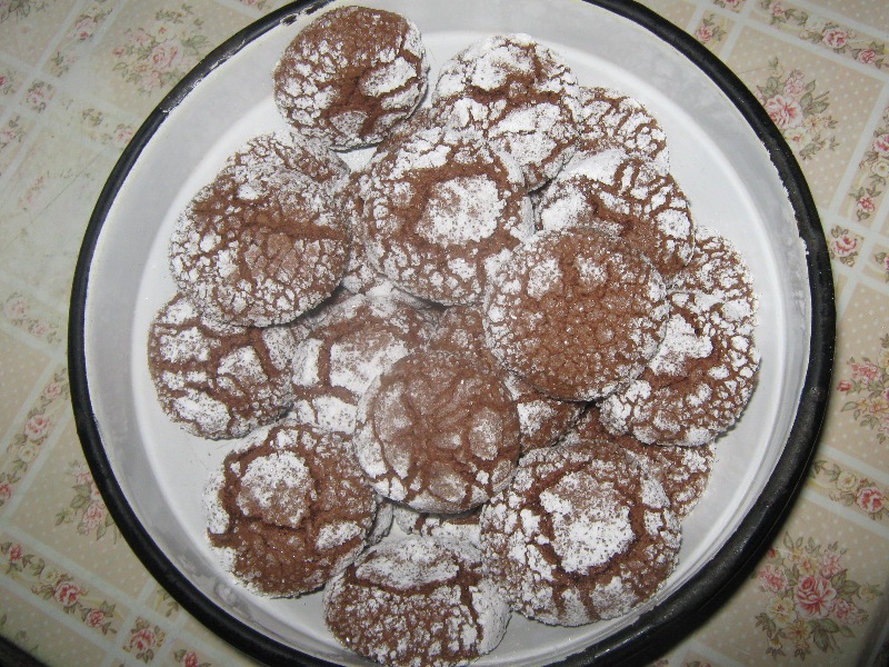 Biscuiti ciocolatosi (chocolate crinkles)