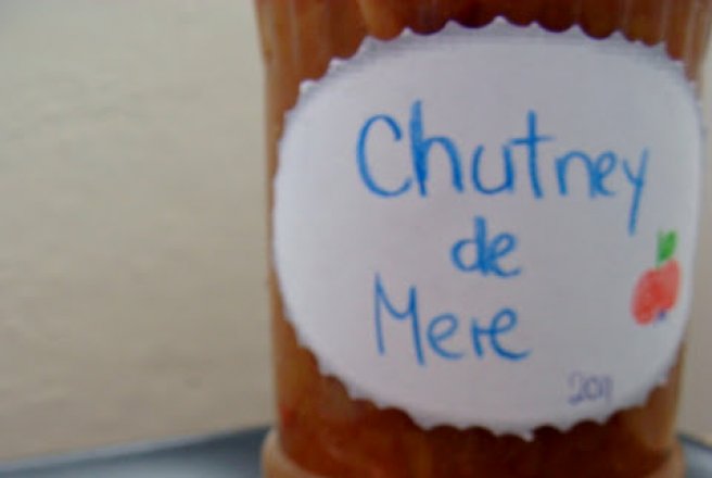 Chutney de mere cu ghimbir si ardei iute