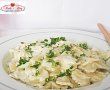 Farfalle cu pui in sos alb-1