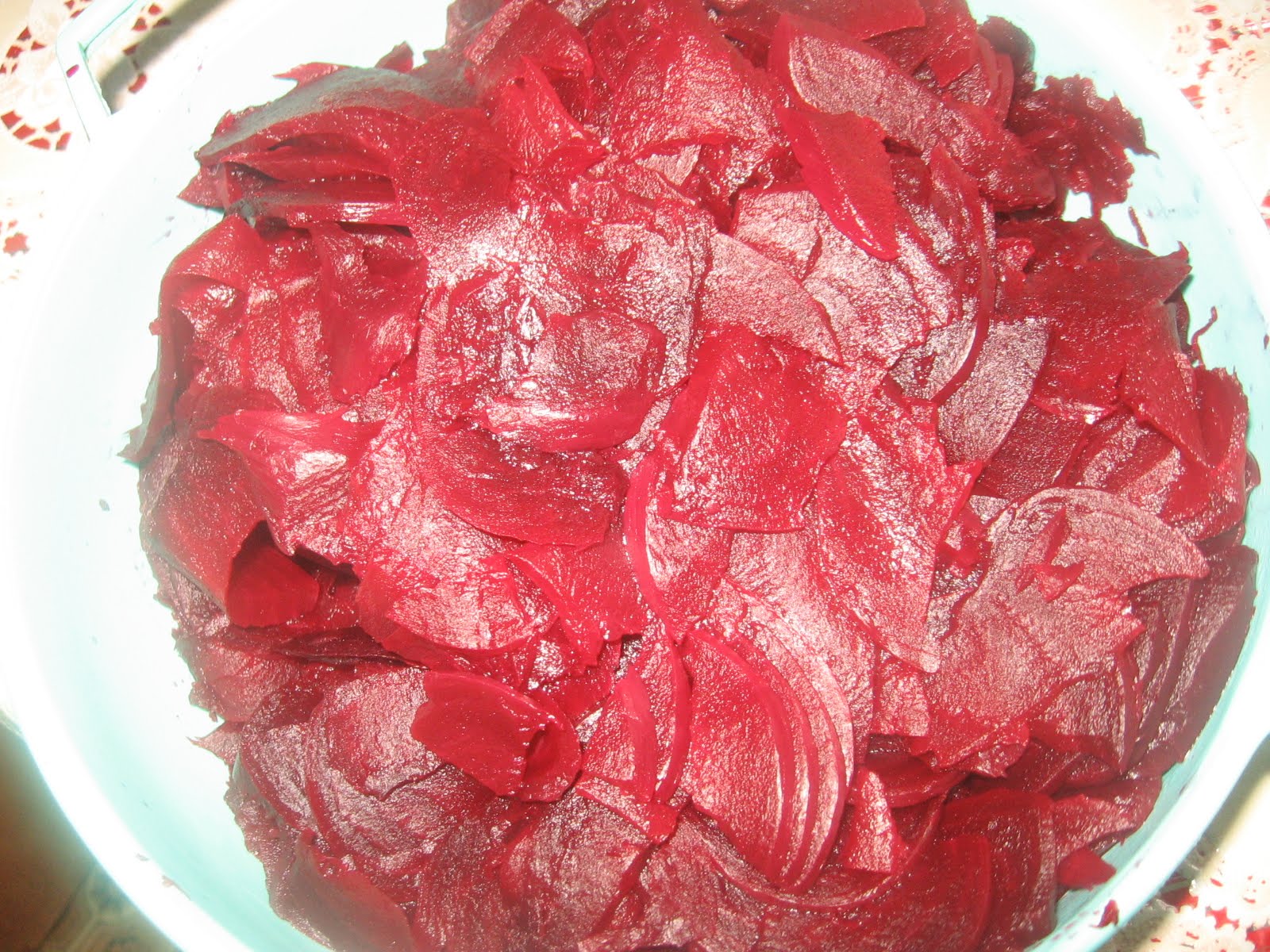 Salata de sfecla rosie cu hrean