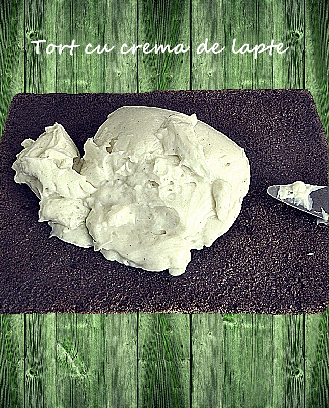 Tort cu crema de lapte