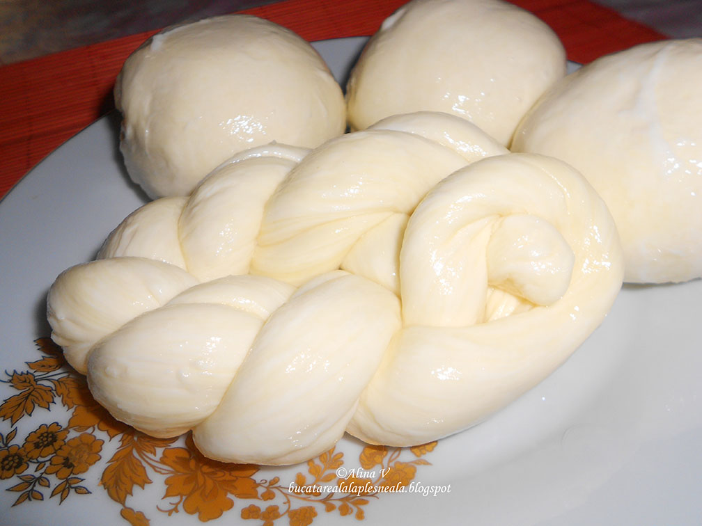 Mozzarella de casa (varianta rapida)