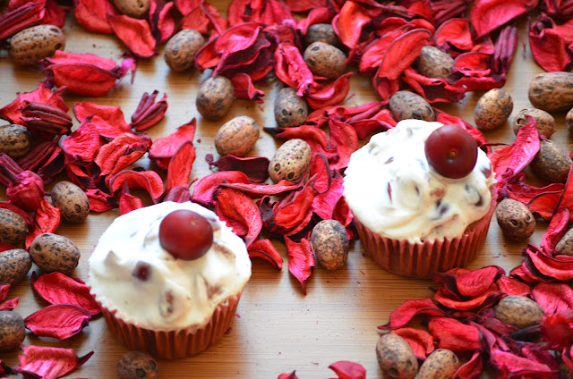 Cherry cupcakes