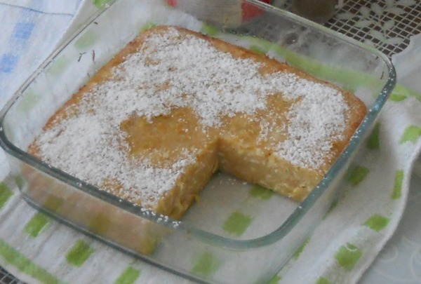 Mini tarta cu smantana si cas