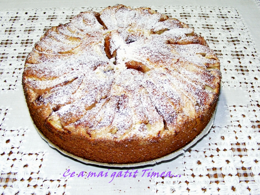 Tarta cu pere si budinca de vanilie