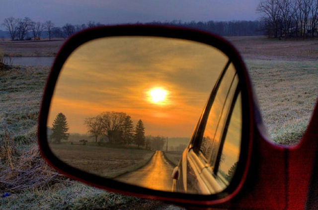 Viaţa în oglinda retrovizoare