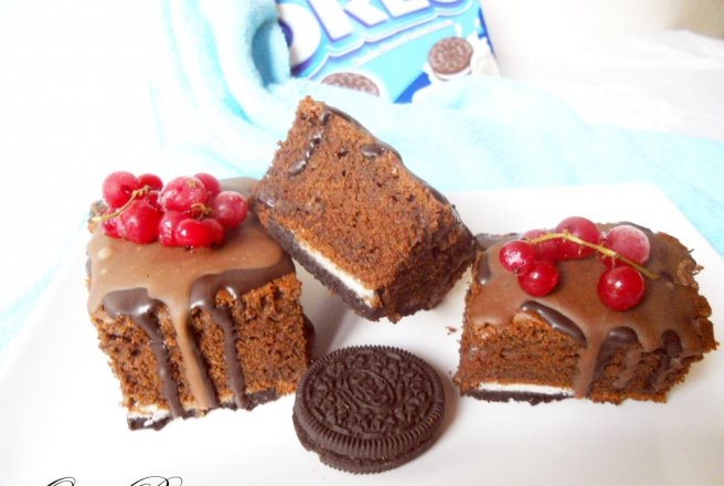 Oreo Brownies(Negresă cu biscuiţi Oreo)