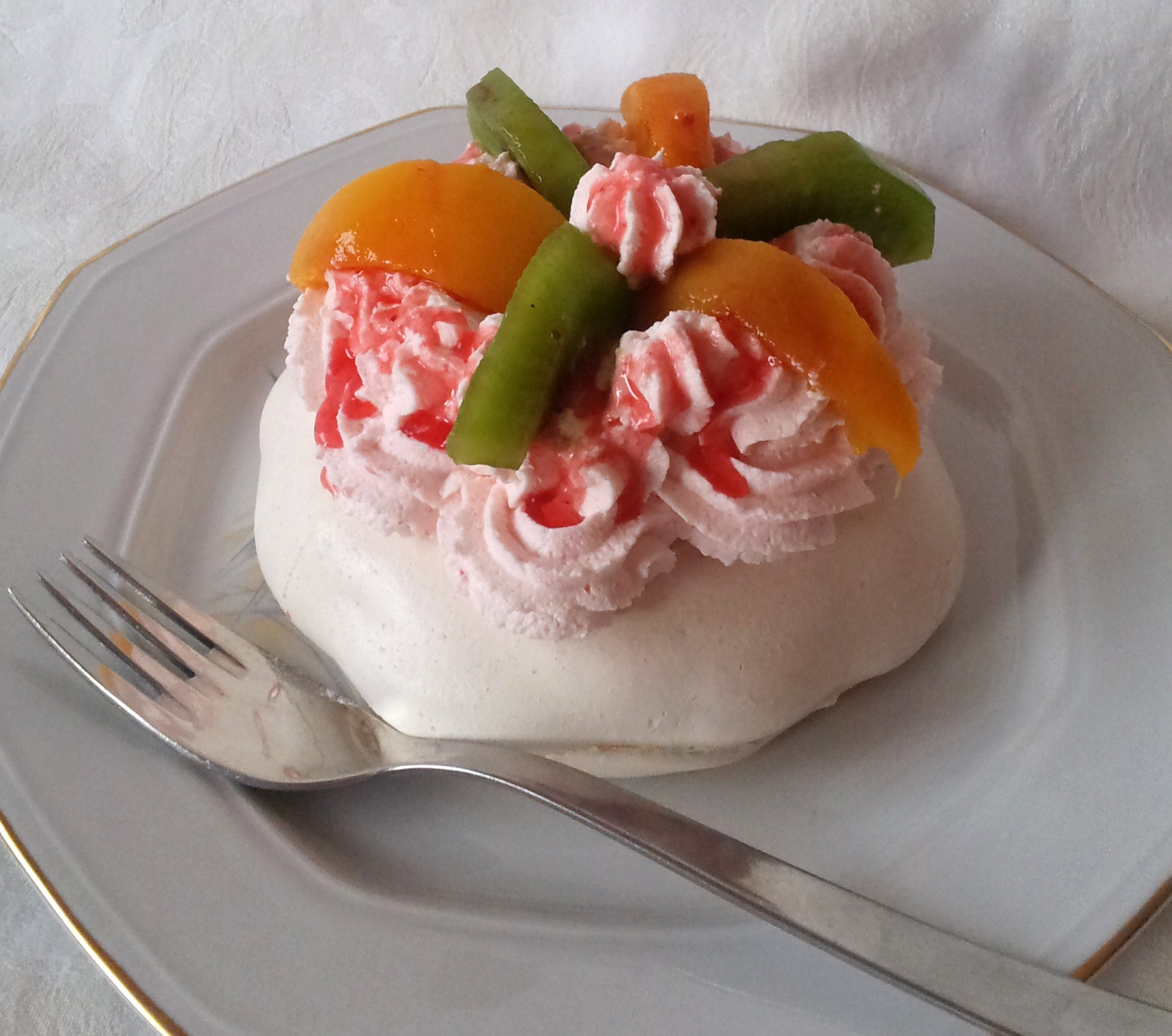 Mini pavlova.