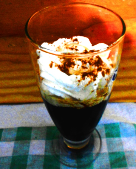 Irish coffee (cafea irlandeza)