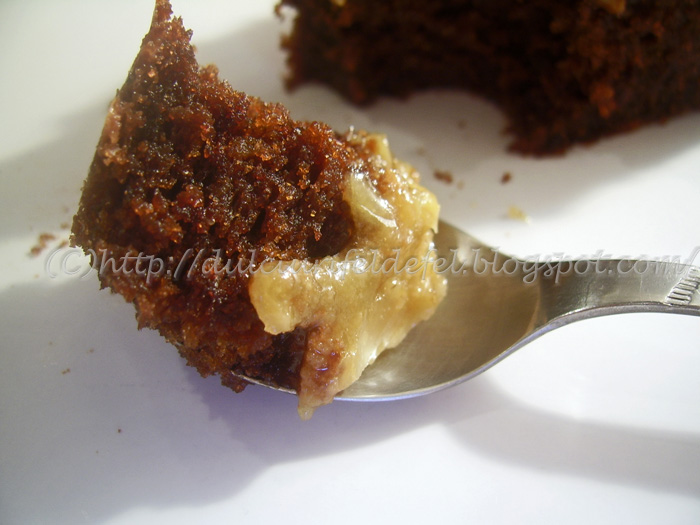 Brownie cu nuca si caramel