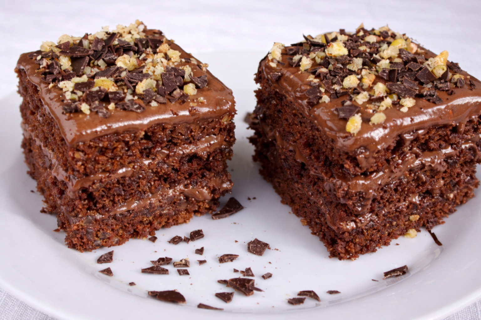 Desert prajitura cu ciocolata si nuca