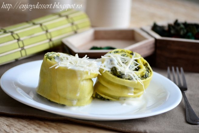 Rotolo di ricotta e spinaci - Rulada cu urda si spanac