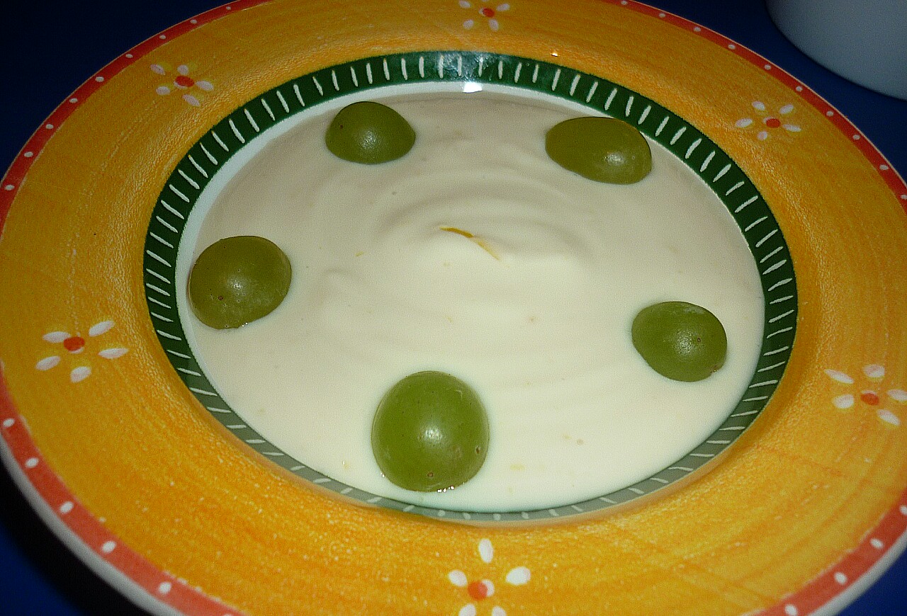 Crema cu SOYGURT cu struguri