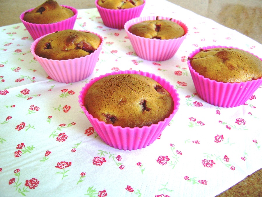 Muffins cu capsuni a la Minichefs