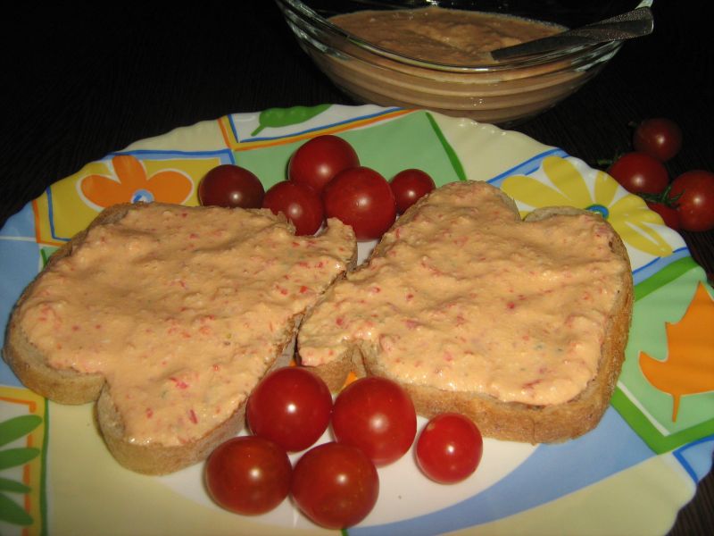 Pasta de branza cu ardei