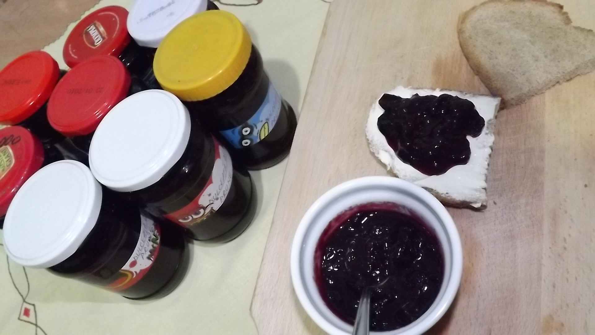 Dulceata de prune cu scortisoara