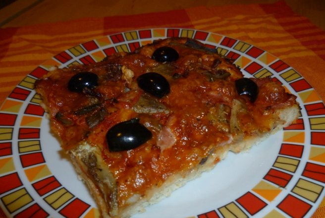 Pizza  cu ciuperci si prosciutto