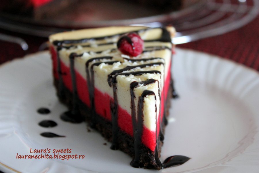 Red velvet cheesecake