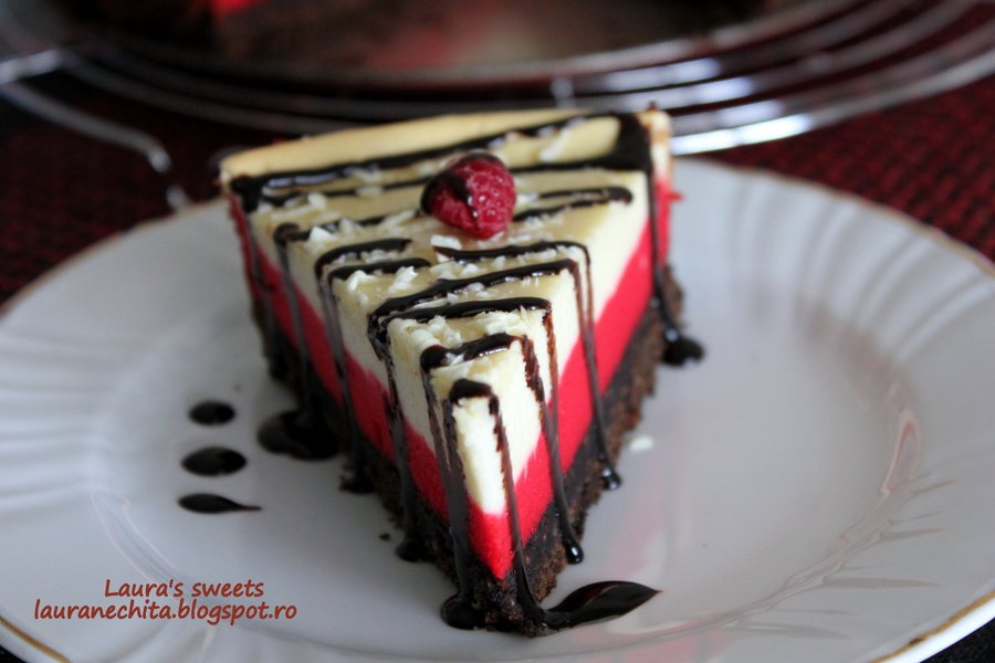 Red velvet cheesecake