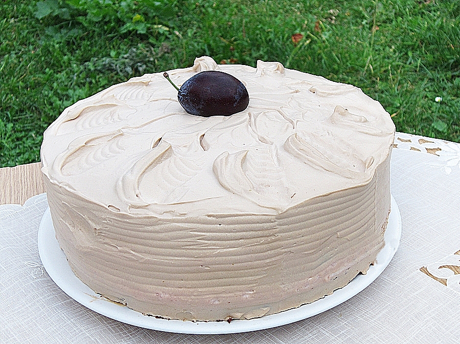 Tort cu crema de prune