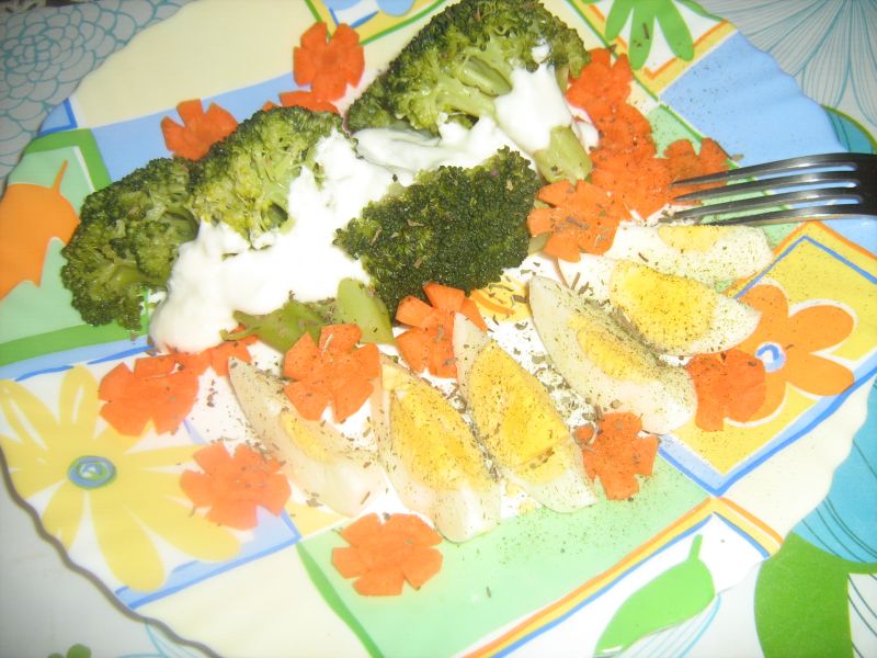 Salata de broccoli cu ou