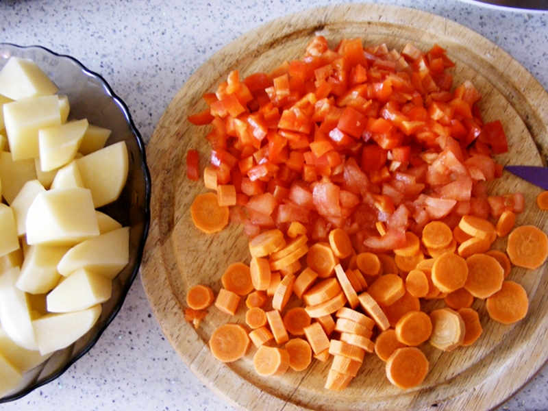 Gulyas de vita la Multicooker