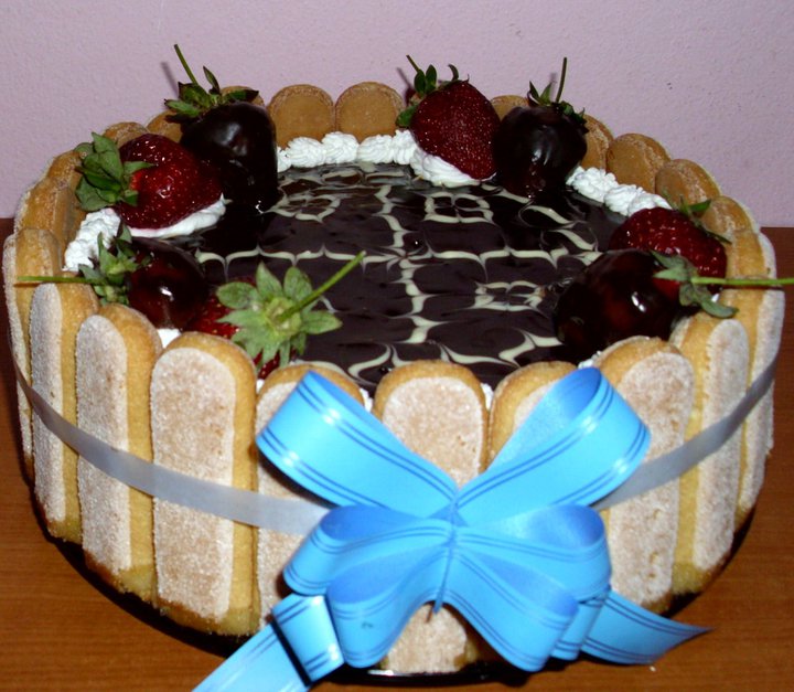 Tort cu crema de iaurt