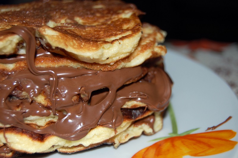 Pancakes cu nuttela