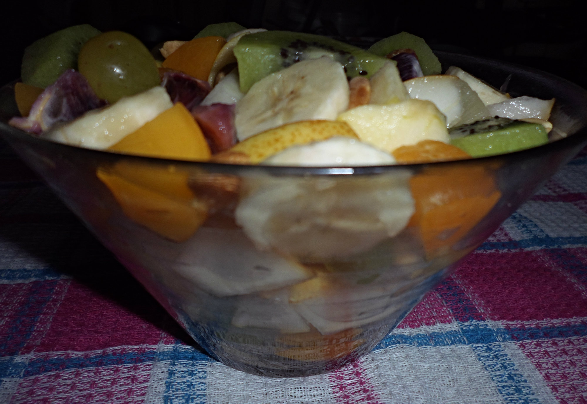 Salata de fructe la cupa - Reteta nr. 150!