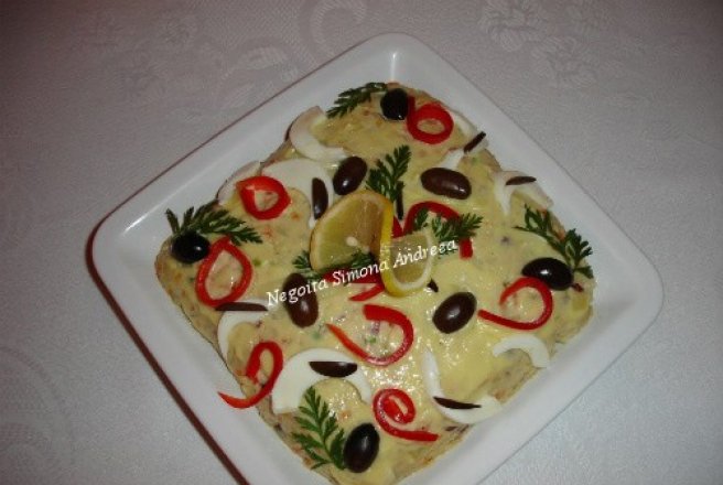 Salata de macrou sau hering afumat