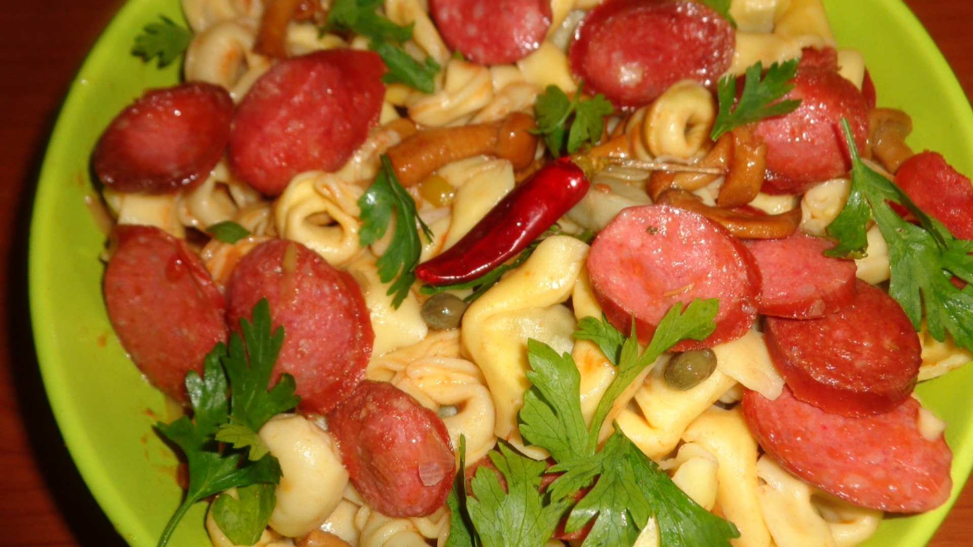 Tortellini cu ciuperci si carnaciori