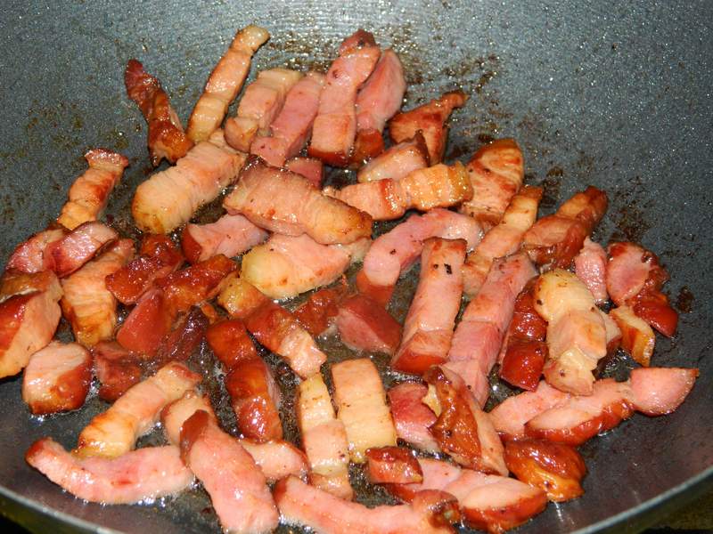 Cartofi noi cu bacon