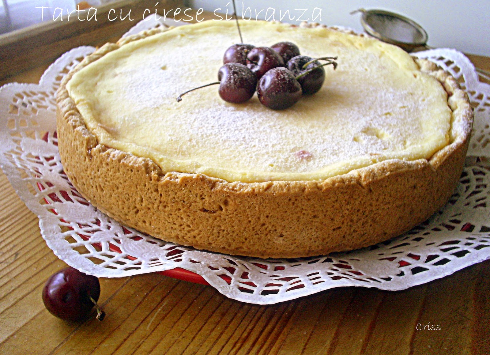 Tarta cu cirese si crema de branza