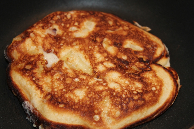 Pancakes cu banane si cirese