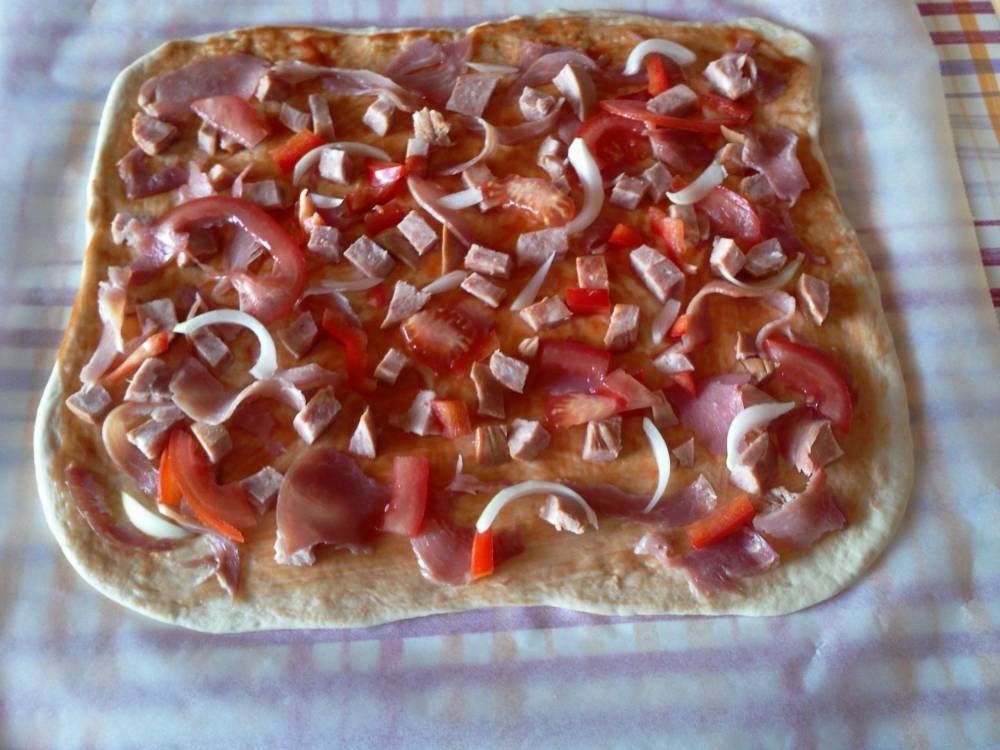 Pizza cu blat perfect